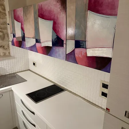 Xohouse Mesagne